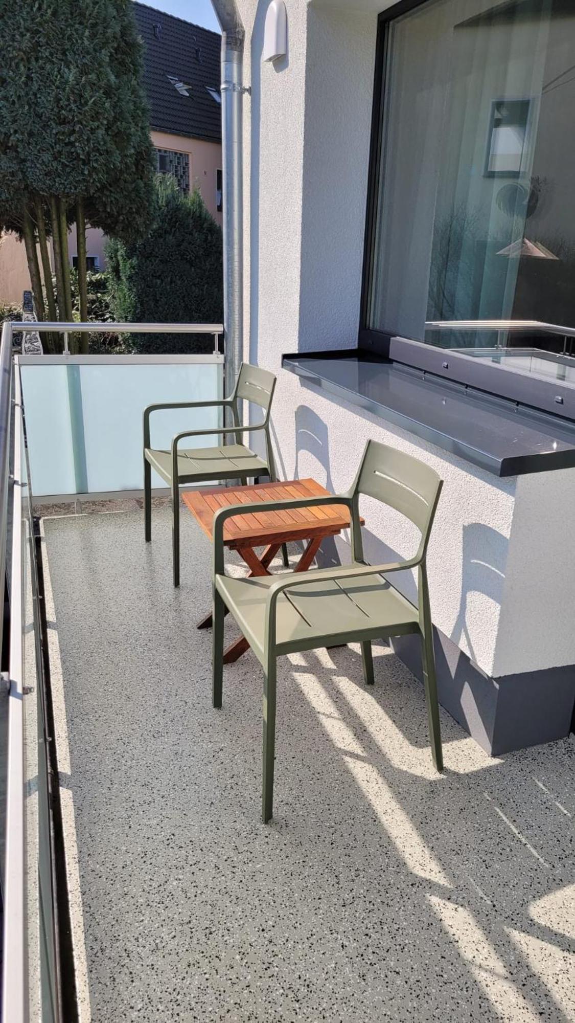 Ruhig Gelegene 2-Zi Fewo, Wallbox, Balkon Essen Eksteriør bilde